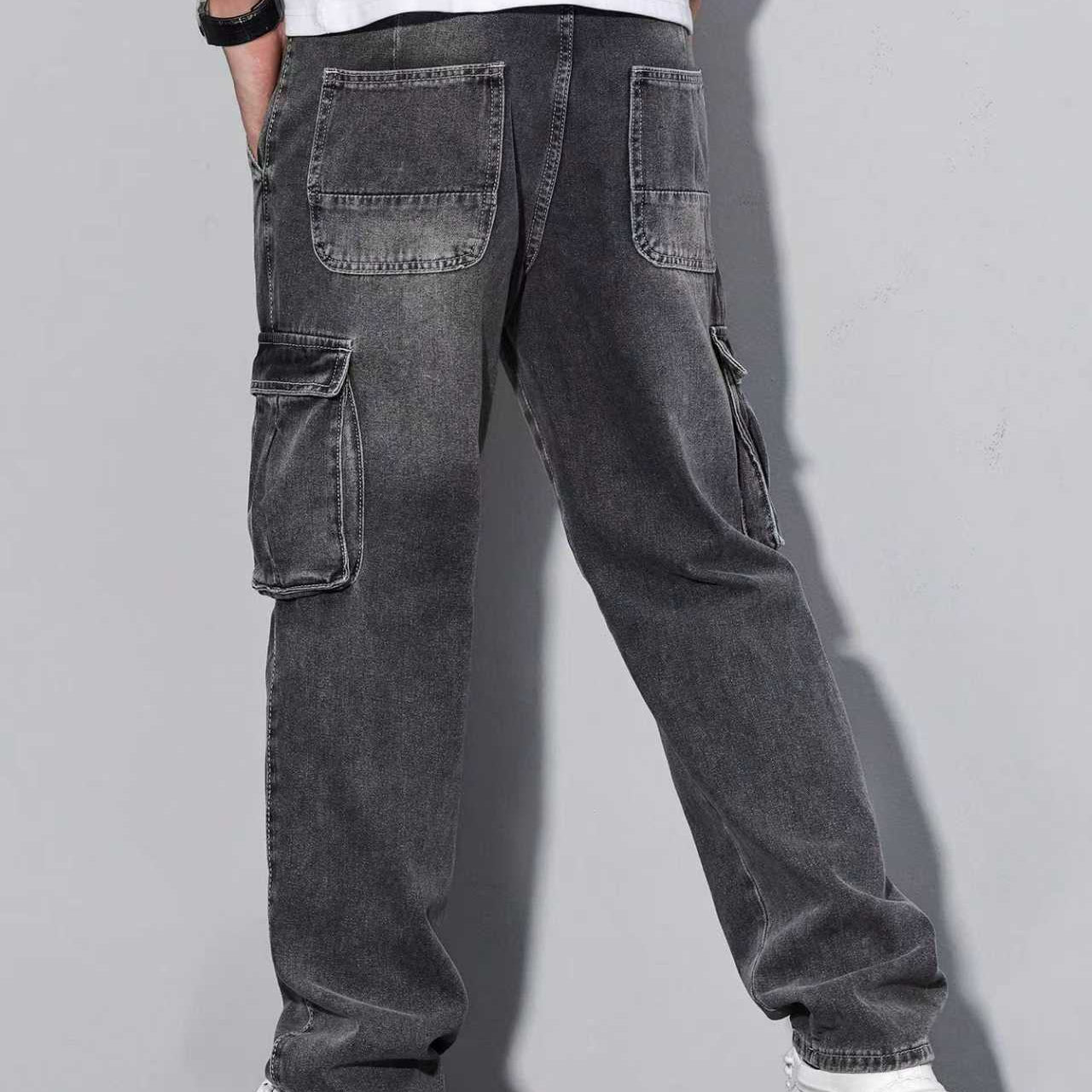 Men Solid Multi-Pocket Mid Waist Cargo Jeans